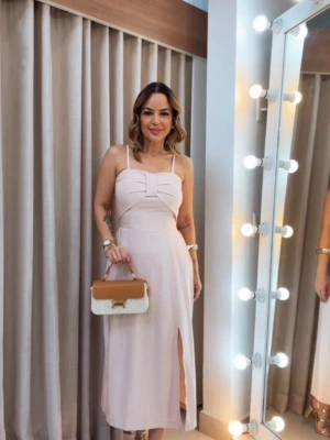 Thati Garuti Store - Vestido Midi Laço Frontal Mari Nude